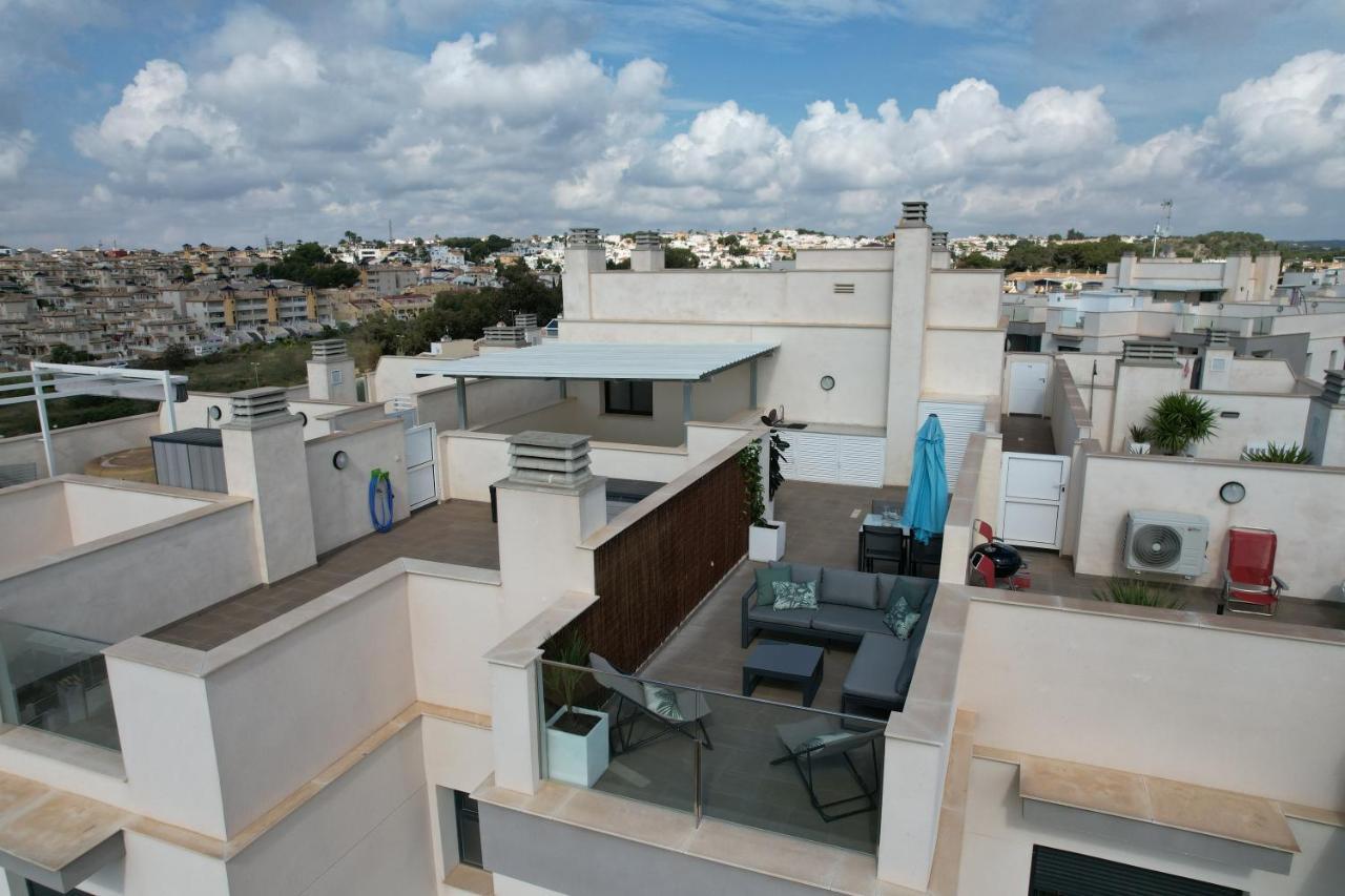 Luxurious Flat & Private Rooftop In Villamartin Orihuela Costa Dehesa de Campoamor  Esterno foto