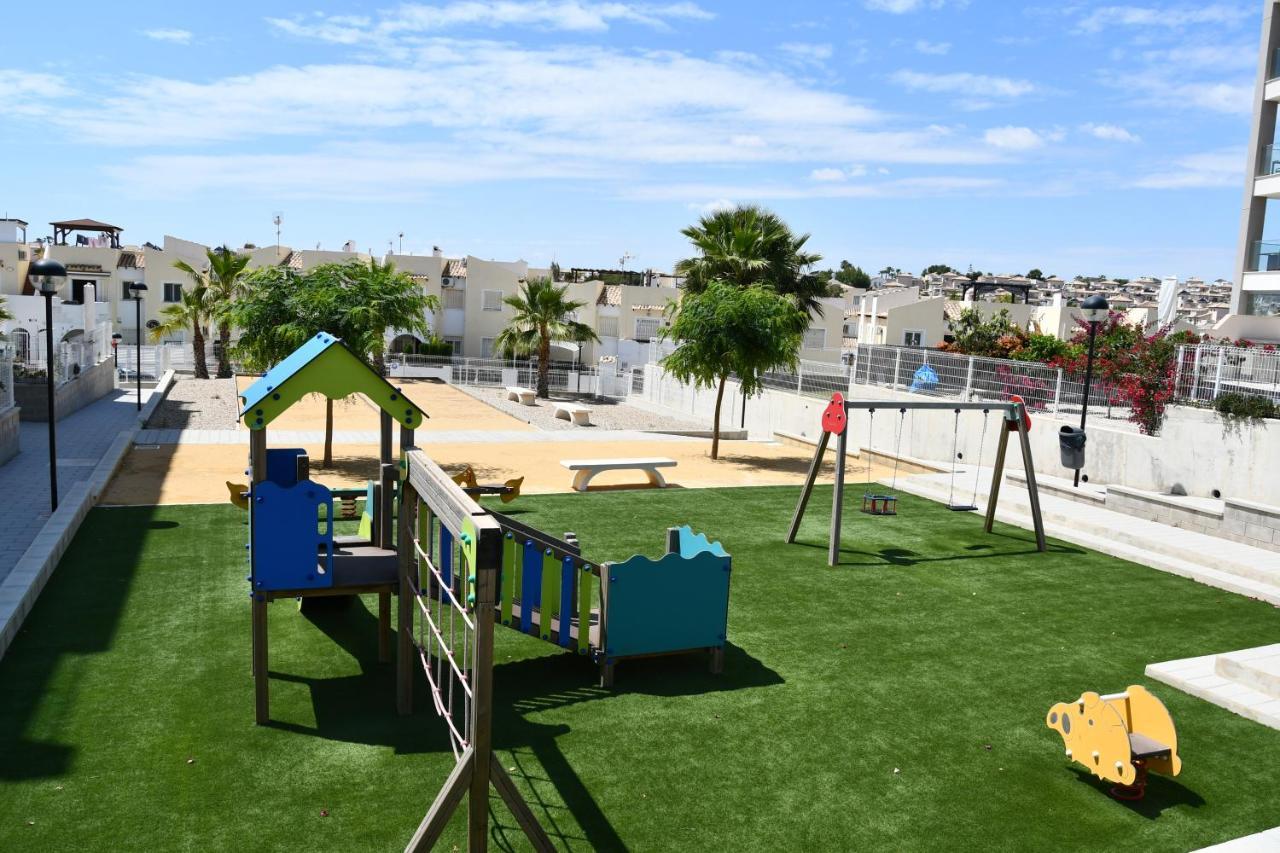 Luxurious Flat & Private Rooftop In Villamartin Orihuela Costa Dehesa de Campoamor  Esterno foto