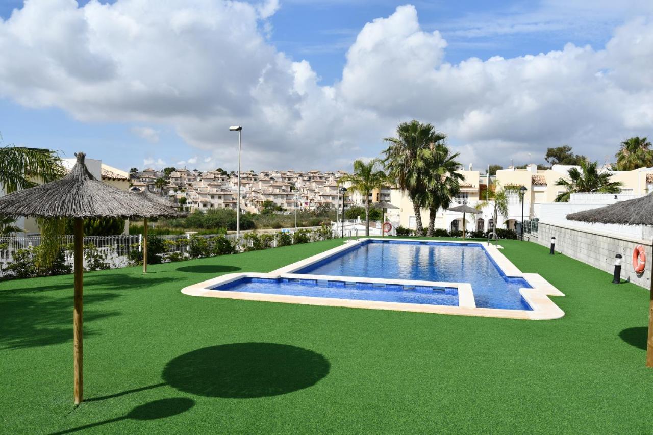 Luxurious Flat & Private Rooftop In Villamartin Orihuela Costa Dehesa de Campoamor  Esterno foto